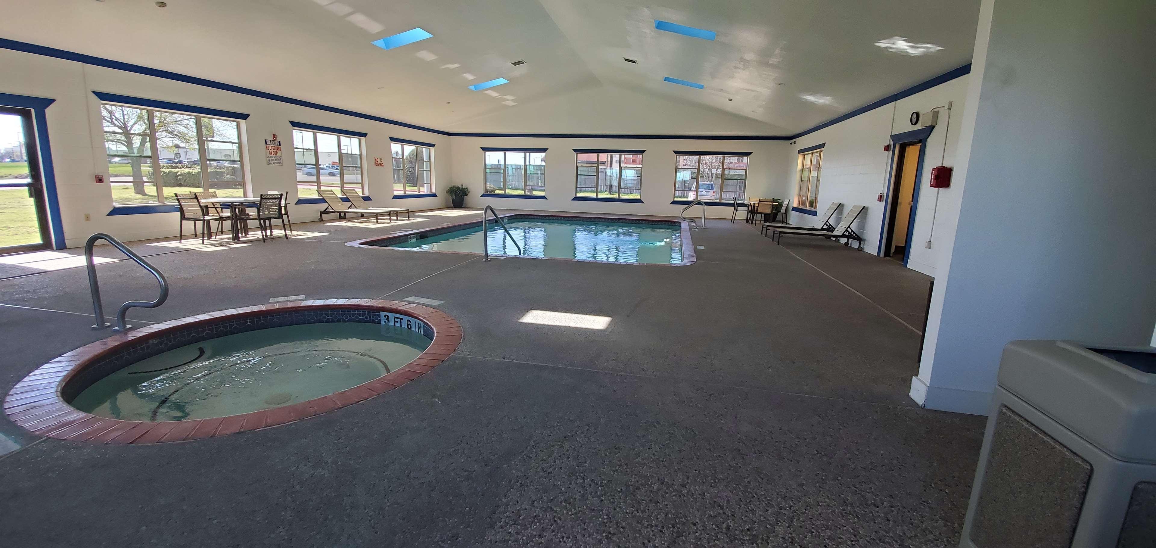 Best Western Executive Inn & Suites Madisonville Eksteriør billede